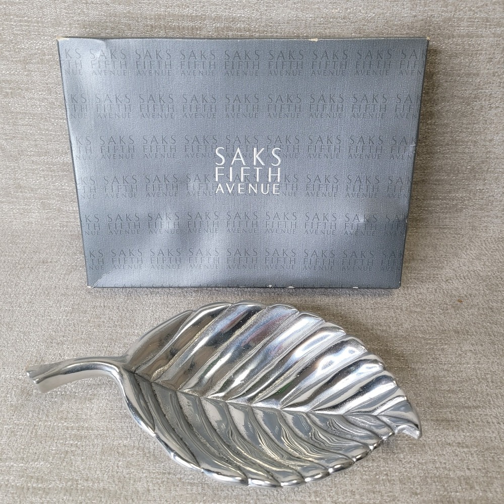 Mariposa Brillante Silver 10" Leaf Plate Platter Serving Dish Tray w/ Box Saks